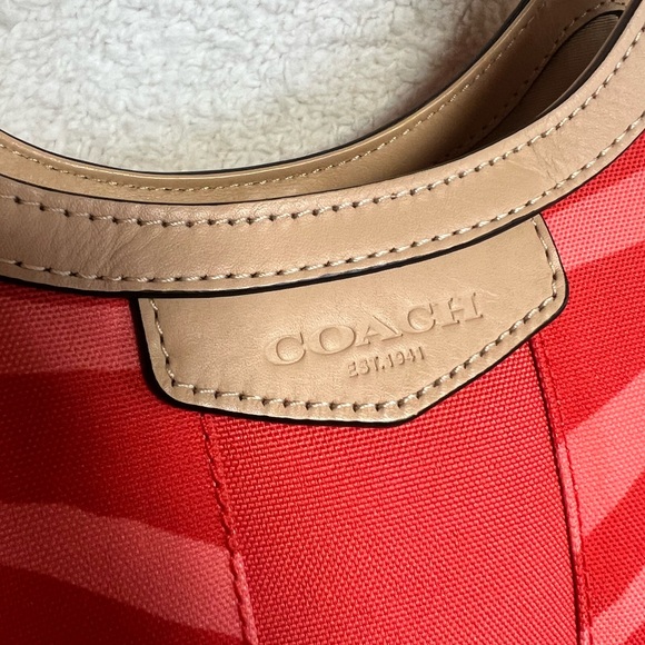 Coach purse - Picture 3 of 6